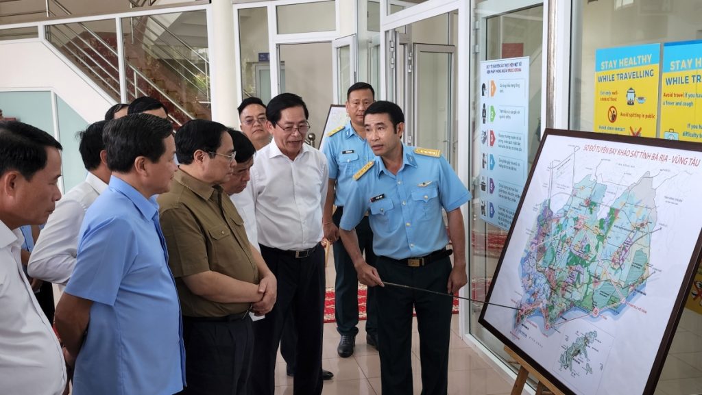 Thủ tướng đi trực thăng khảo sát các dự án lớn của Bà Rịa - Vũng Tàu - Ảnh 10
